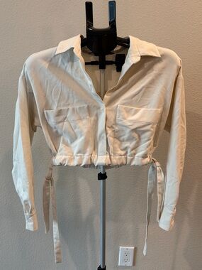 Zara Cream Cropped Tie-Waist Button Front Shirt